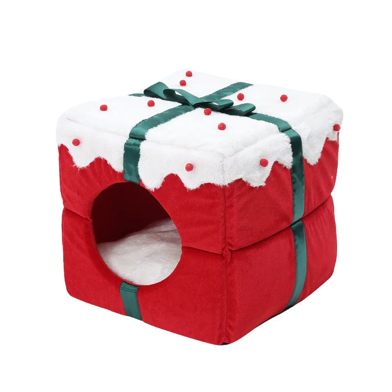 Christmas Cat Beds - Cozy Cat House for Winter Warmth and Festive Comfort