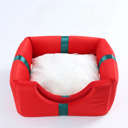 Christmas Cat Beds - Cozy Cat House for Winter Warmth and Festive Comfort