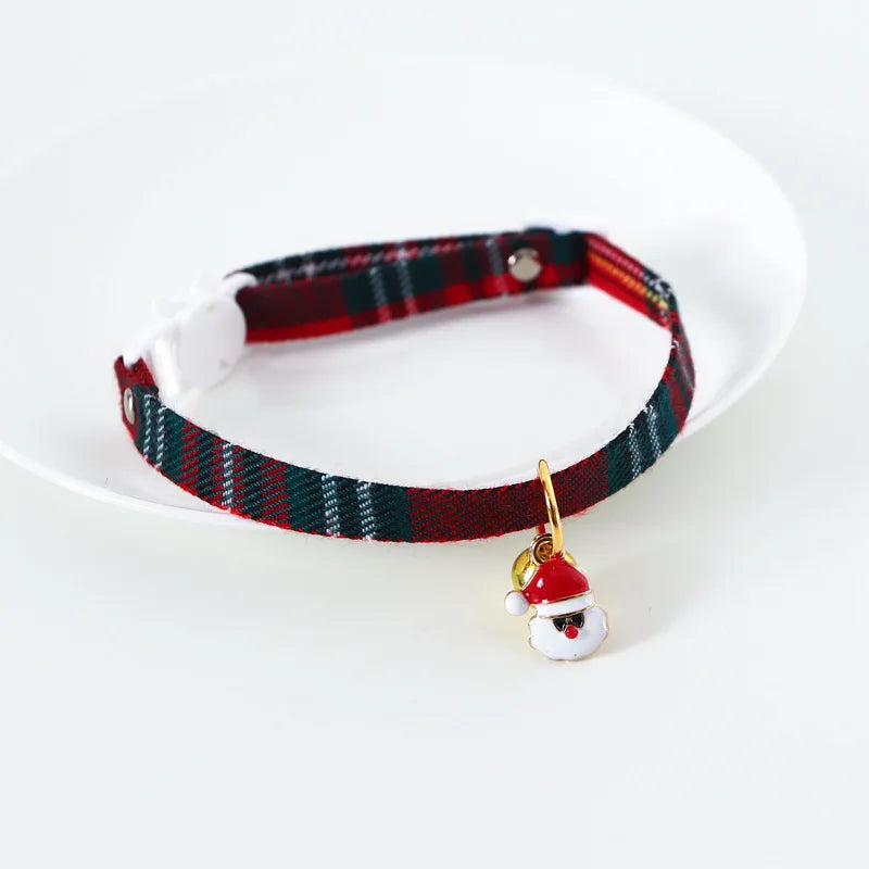 2023 Christmas Holiday Cat Collar - Adjustable Festive Neck Strap with Pendant for Puppy, Kitten, Chihuahua, and Pets